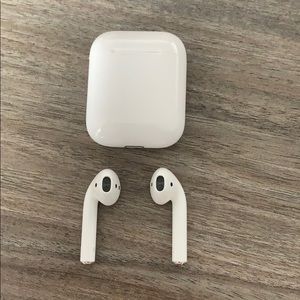 Apple AirPods 2